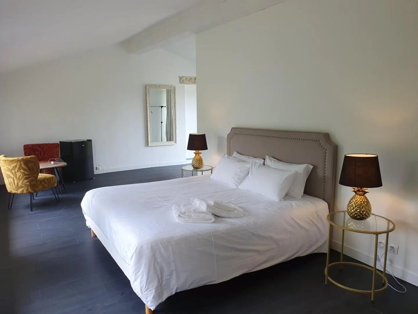 Bed and Breakfast Domaine Le Coteau De Mengaud à Dremil-Lafage 0*,  France